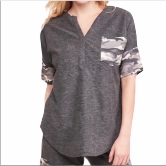L LOVE camo short sleeve top S - Picture 1 of 11